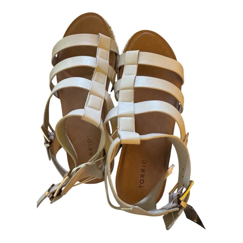 Torrid NWOT Fisherman sandal